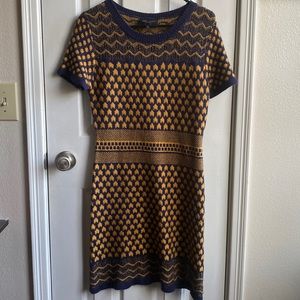 Romeo + Juliet Couture Women’s Knit Short Sleeve Dress, medium